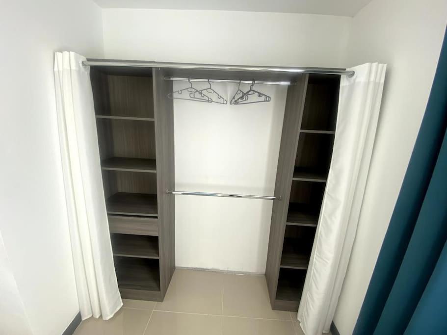 Appartement T4 Cosi: Tv Netflix Parking Монтелімар Екстер'єр фото