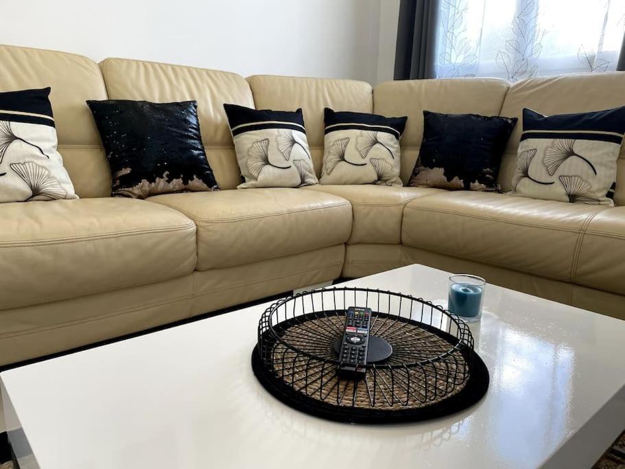 Appartement T4 Cosi: Tv Netflix Parking Монтелімар Екстер'єр фото
